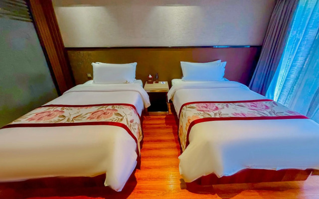 Swiss Lenana Mount Hotel