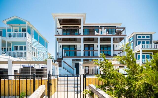 Golden Hour by Oak Island Accommodations