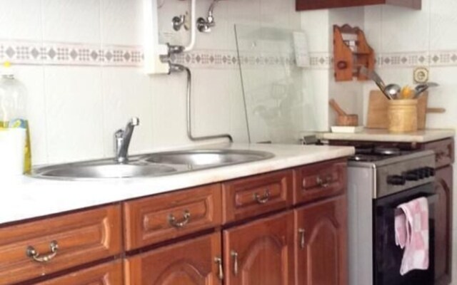 Charming 53 Rooms in Cacilhas - Hostel