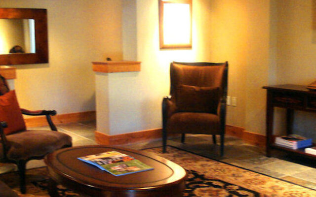 Lift One Condominiums