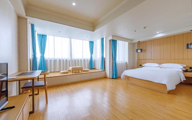 Starway Hotel Shanghai Fengxian Sports Center