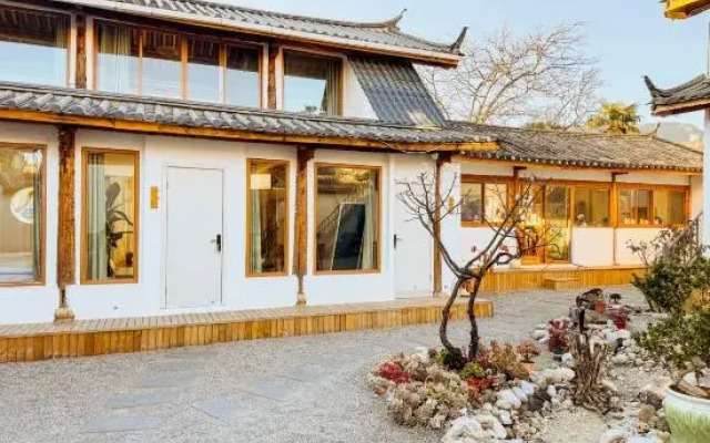 Lijiang Shuhe Ancient Town Senzhilin Garden Homestay