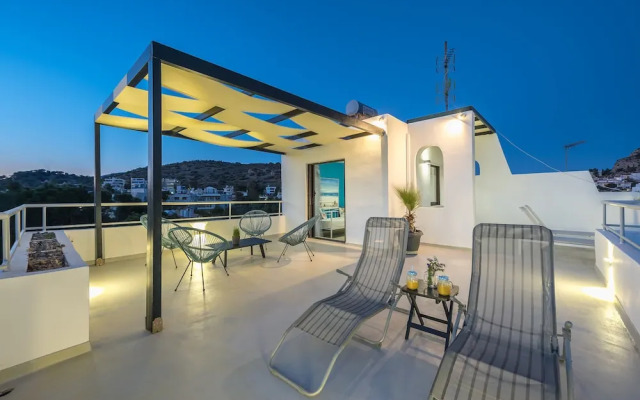 "adelos Maisonette Near Vouliagmeni Beach"