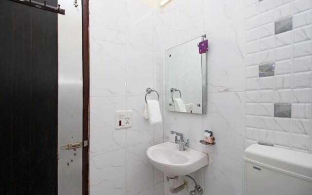 OYO 6495 Hotel Eden Greens