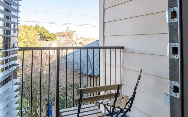 FRONTDESK 5755 Hermann Park Apts Downtown Houston