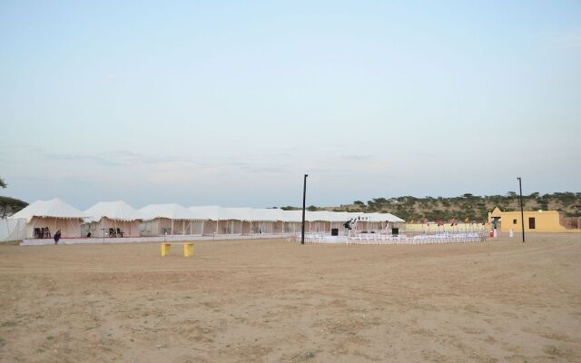 Star desert camp