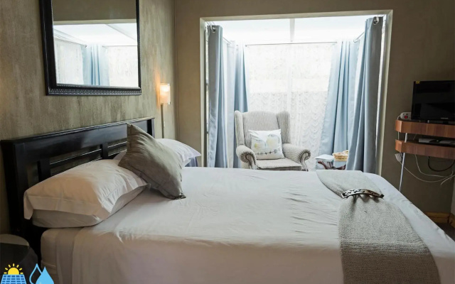 Riverbush Lodge Guesthouse