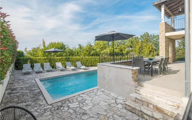Holiday home Baredine III