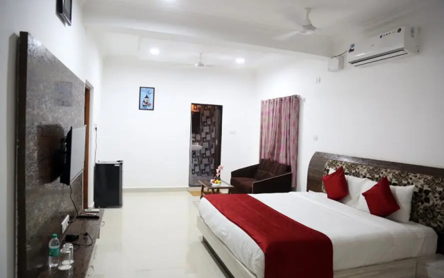 Hotel Sky Light Royal Stay
