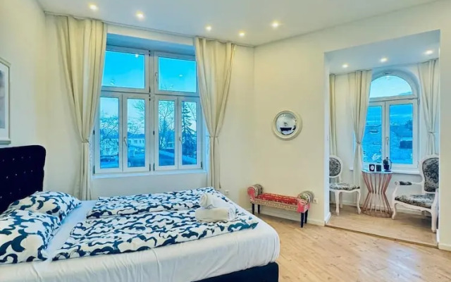 Spacious 3BR Near Kaufpark Alterlaa