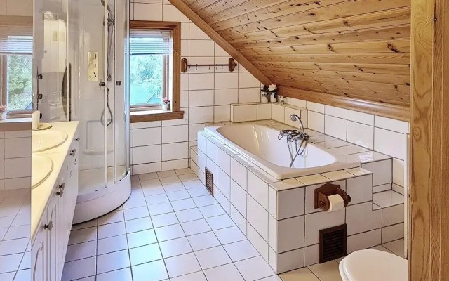 8 Person Holiday Home in Lindas