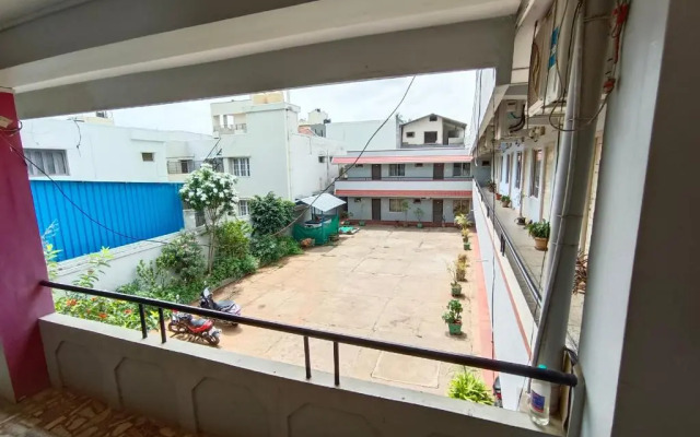 Vishnu Residency By OYO Rooms