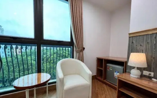 4M2 Hotel