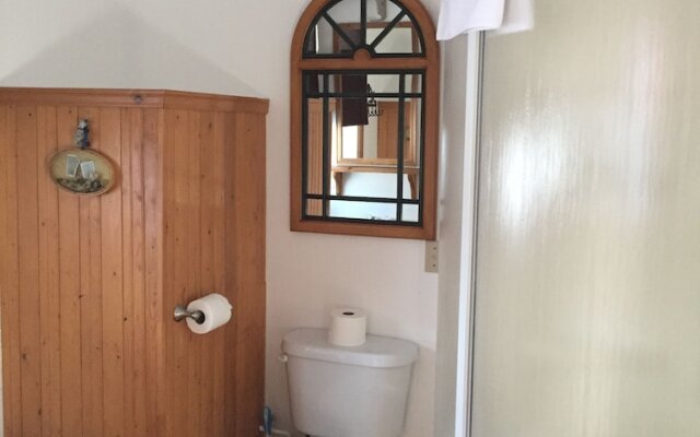 Kan-à-Mouche Pourvoirie Auberge et Chalets