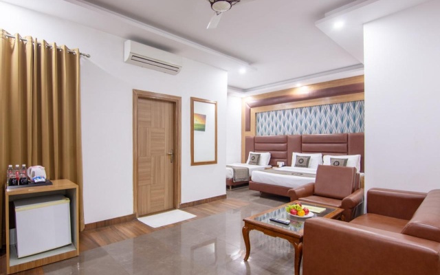 OYO 9011 Hotel Lohmod