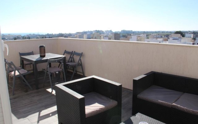 Elegant rooftop apartment- Hammamet- Mrezgua