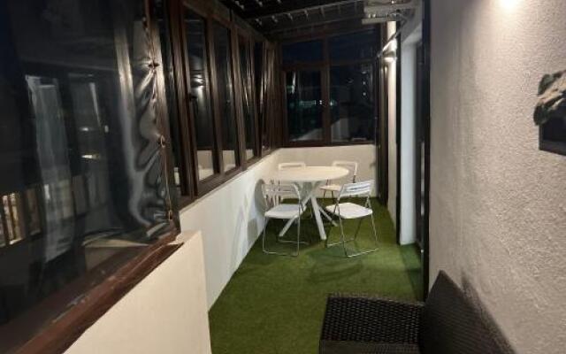 AZZA Aparthotel