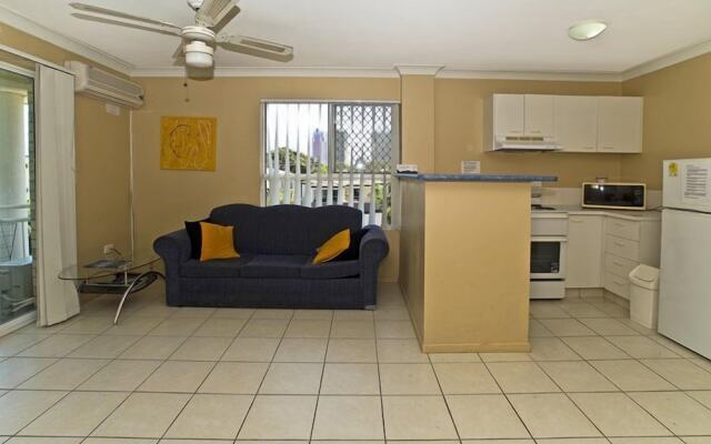 Budds Beach Apartments