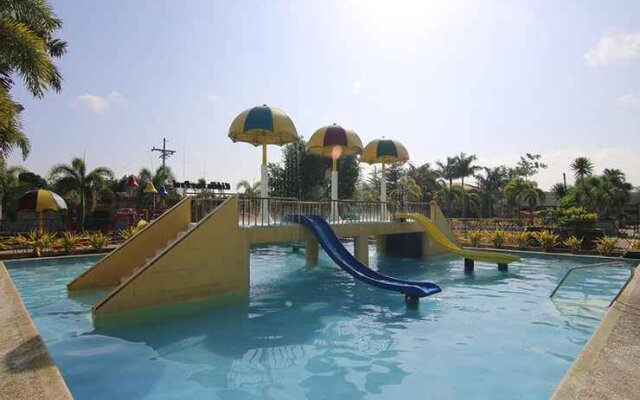 EON Centennial Resort Hotel & Waterpark