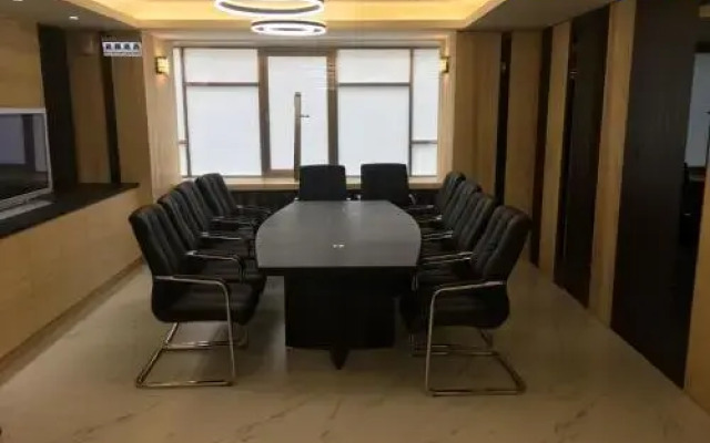 Hotel 9