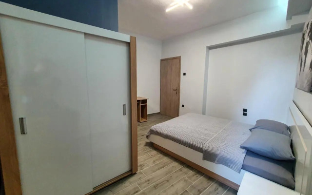 Athonos Resort