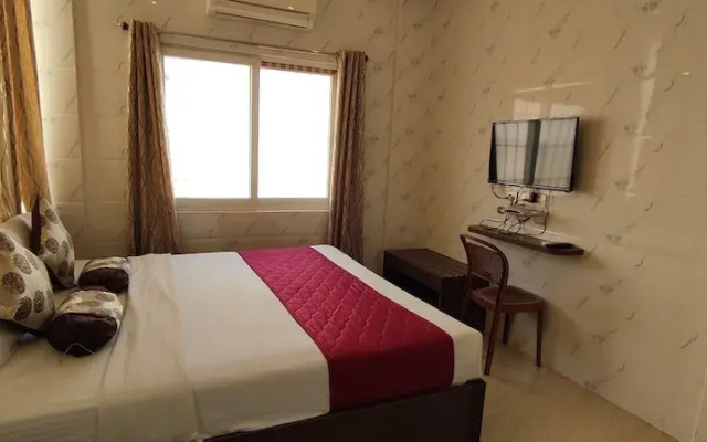 Sri Maharaja Residency