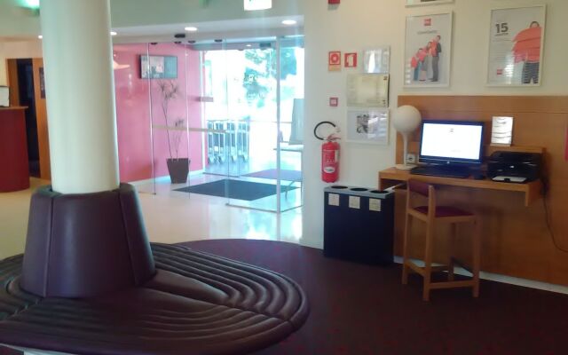 ibis Setubal