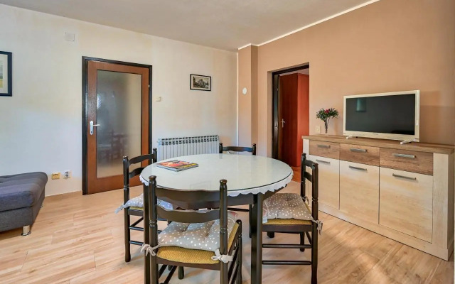 Iby Apartment