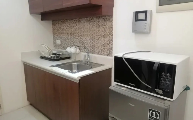 Roxas Blvd Ermita Studio US Embassy Mla