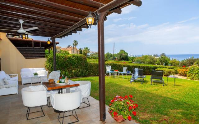 Sirina Waterfront House