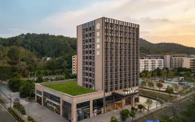 Starway Hotel