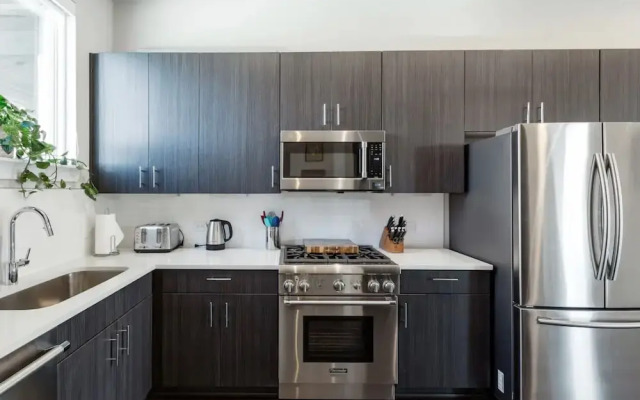 Capital View Condos Downtown Austin