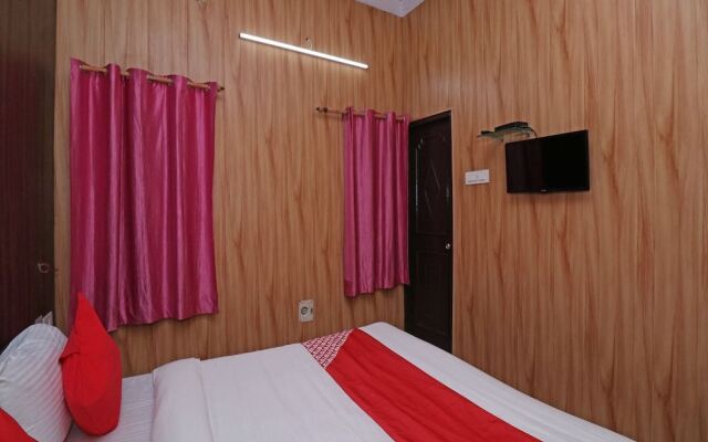 OYO 24700 Hotel Mahalaxmi Palace