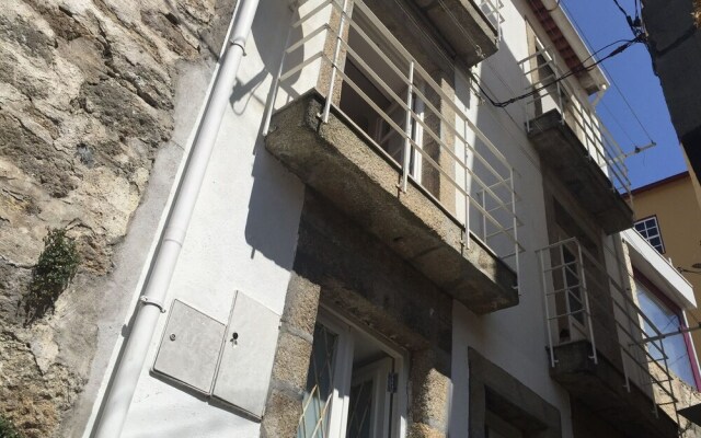 Patio das Escadas - Three-bedroom House in Porto