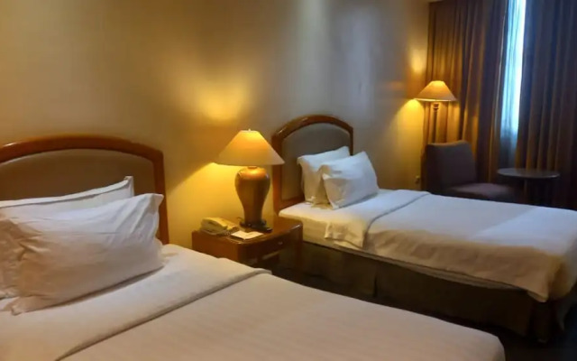 Capital O 914 Makati Palace Hotel