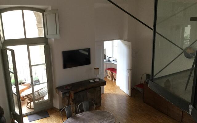 Clos des Arts Suspendus
