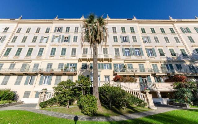 ALTIDO Apt for 4 with Exclusive Pool and Garden in Nervi