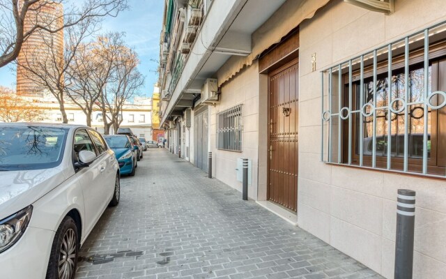 Snug Apartment in Sevilla Near Plaza del Cabildo