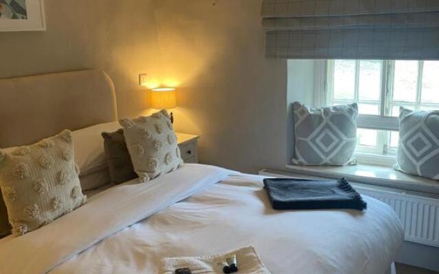 Rooms at The Exeter Arms Easton