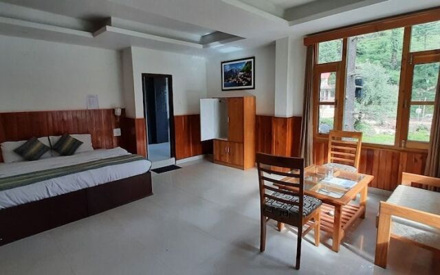 Hotel Aman Palace Kasol