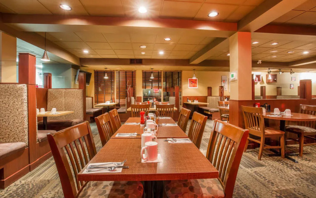 Econo Lodge Inn & Suites Cranbrook