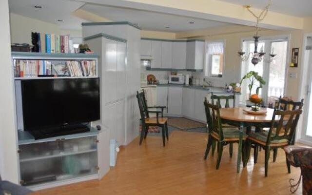 The Rustic House of the Fjord