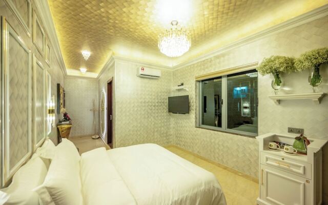 Ritz Residence @ Imago Mall Loft B