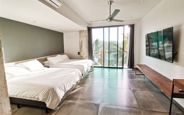 Modern 7 Bedrooms Villa on Private Beach Access