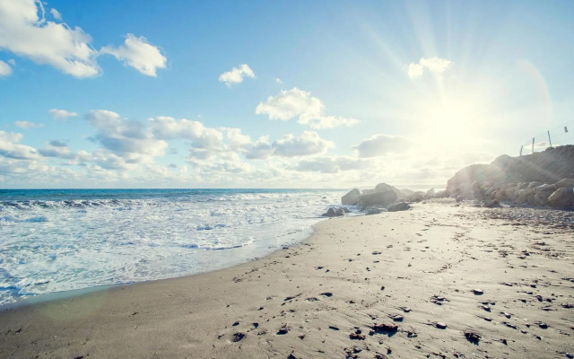 LUXURY APARTMENT FRONTAL BEACH in Doncella Beach