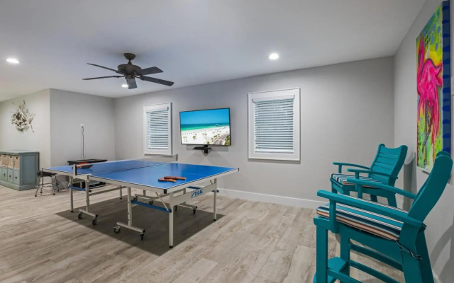 Snook Lookout - 211 Oak Ave