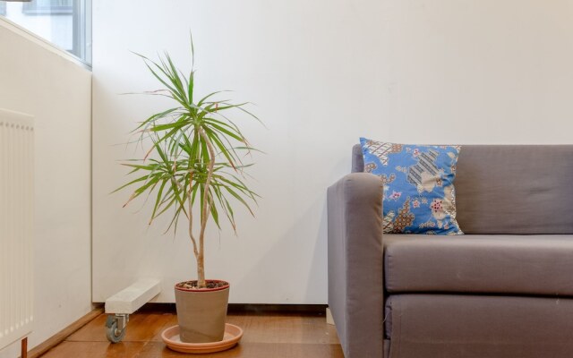 Bright Flat Near Shoreditch