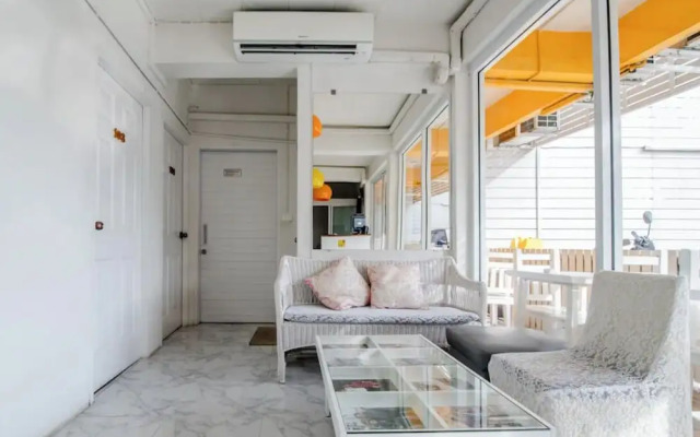 Take a Rest Donmueang