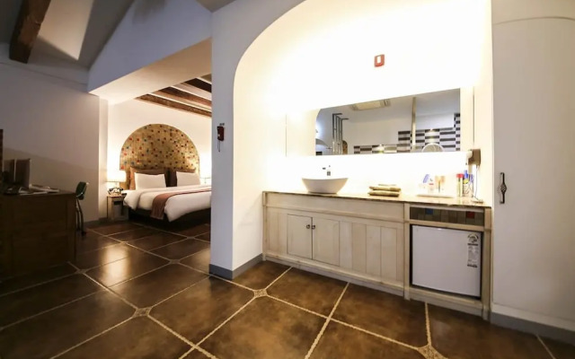 Dubai Hotel
