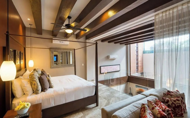 Pinnacle Resorts 220